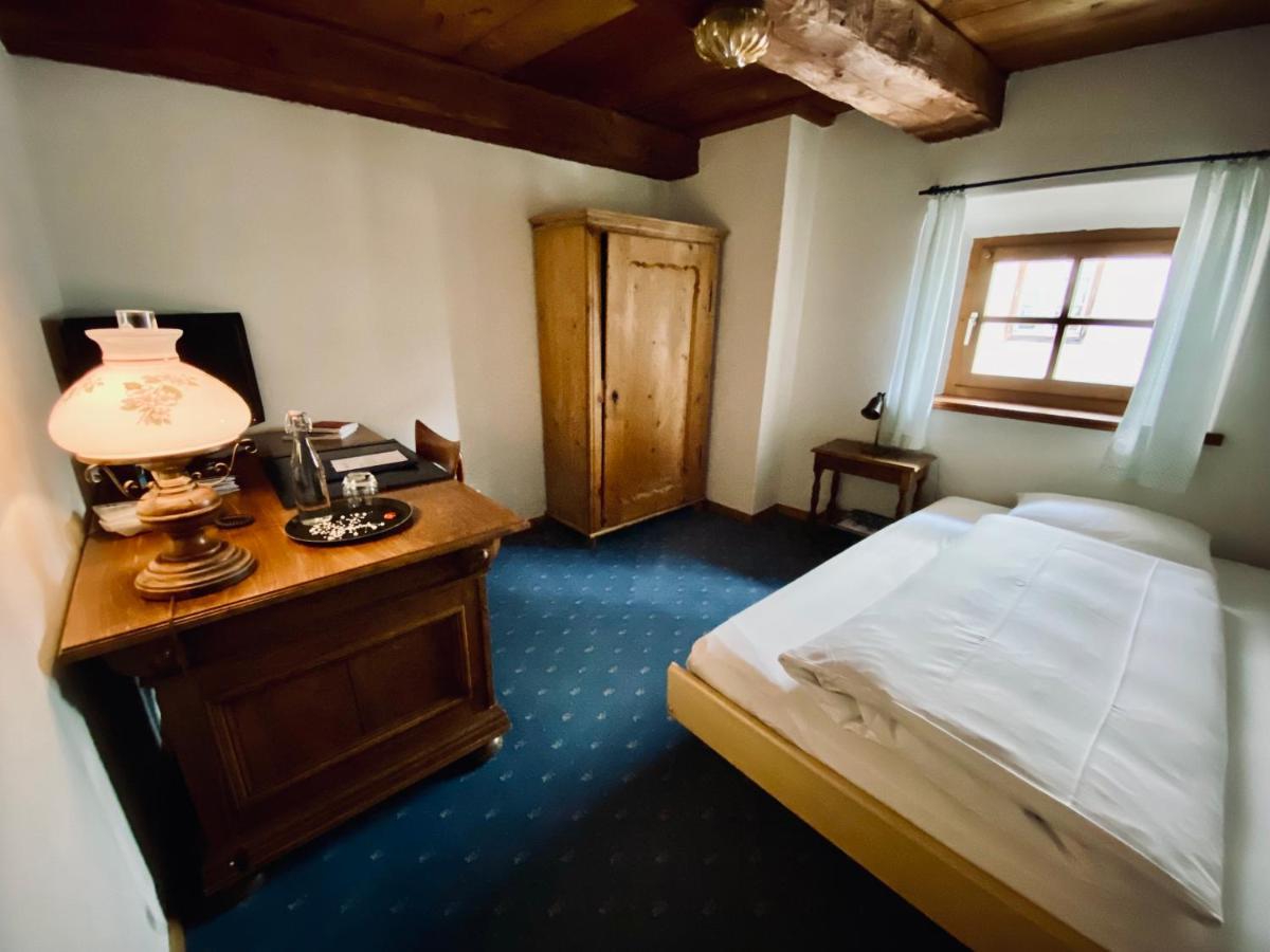 Historic Hotel Chesa Salis Bever Room photo